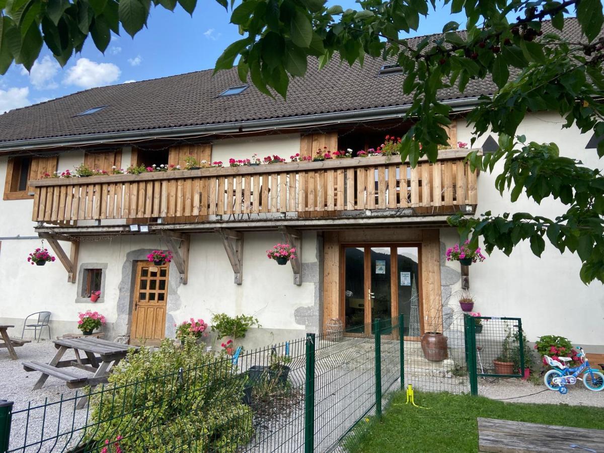 La Ferme Sainte Catherine Villa Тананж Екстериор снимка